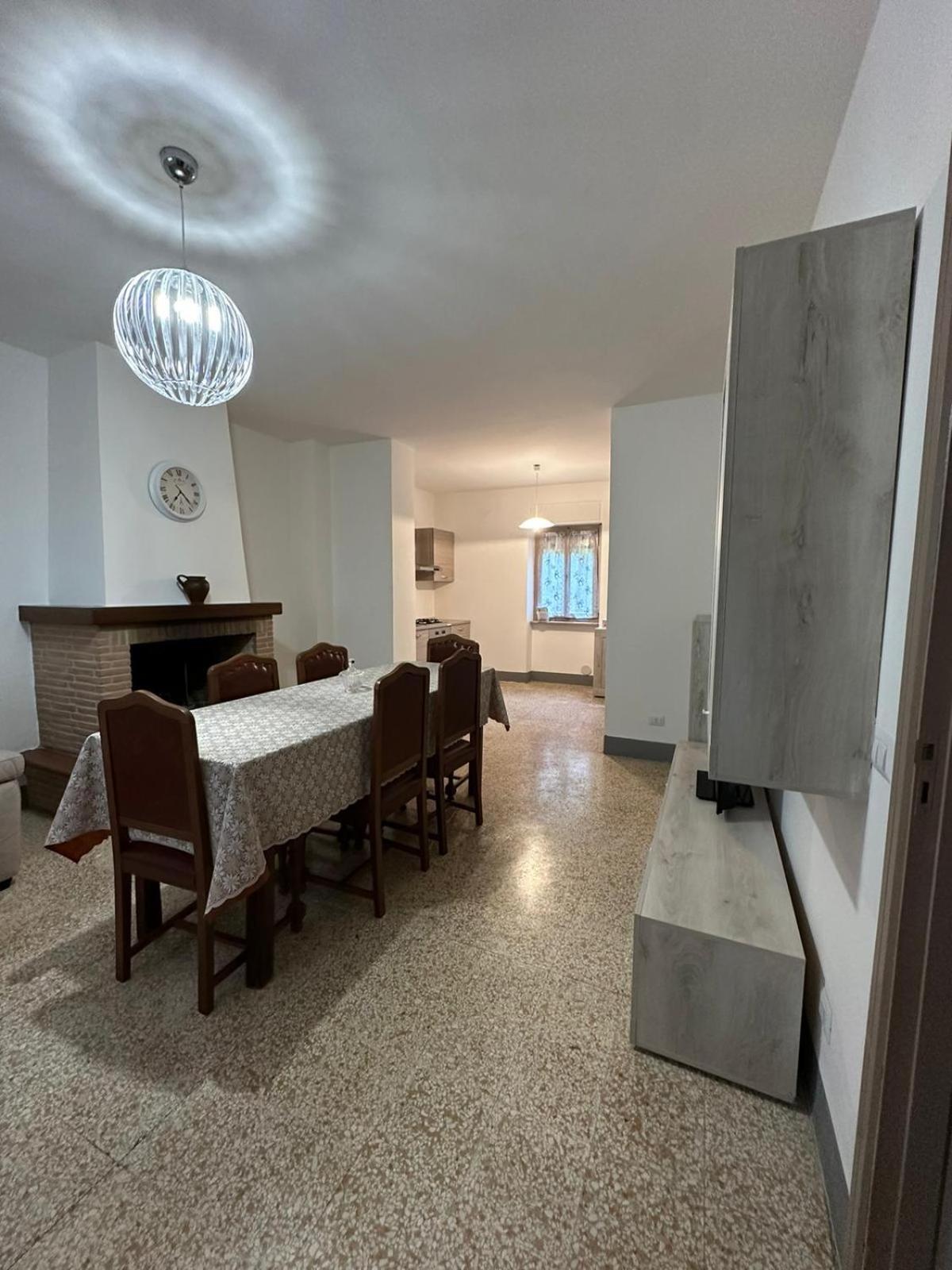 Casa Vacanze "La Torre" Cascia Eksteriør bilde
